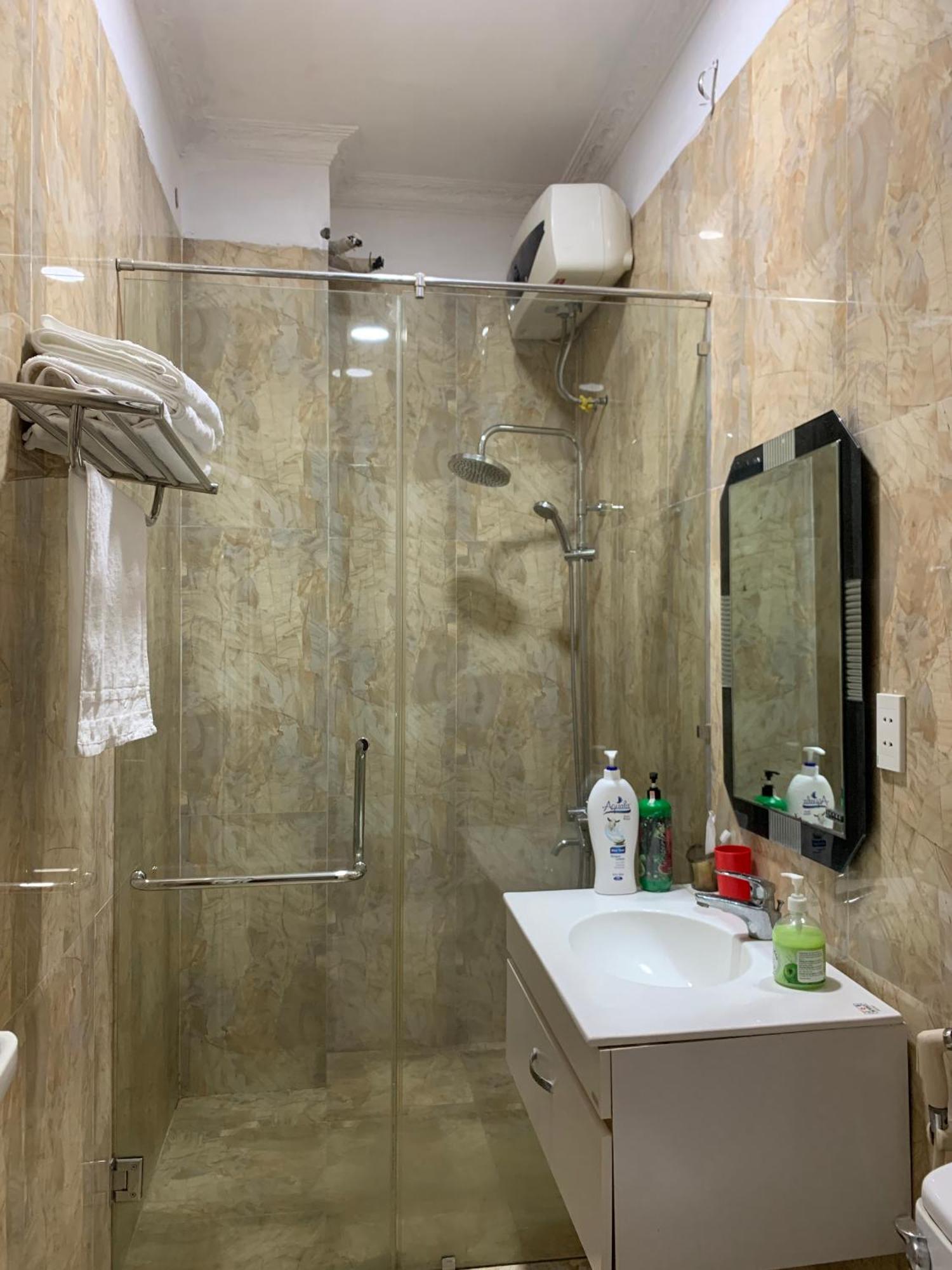 Desi Dera Hotel Дананг Екстериор снимка
